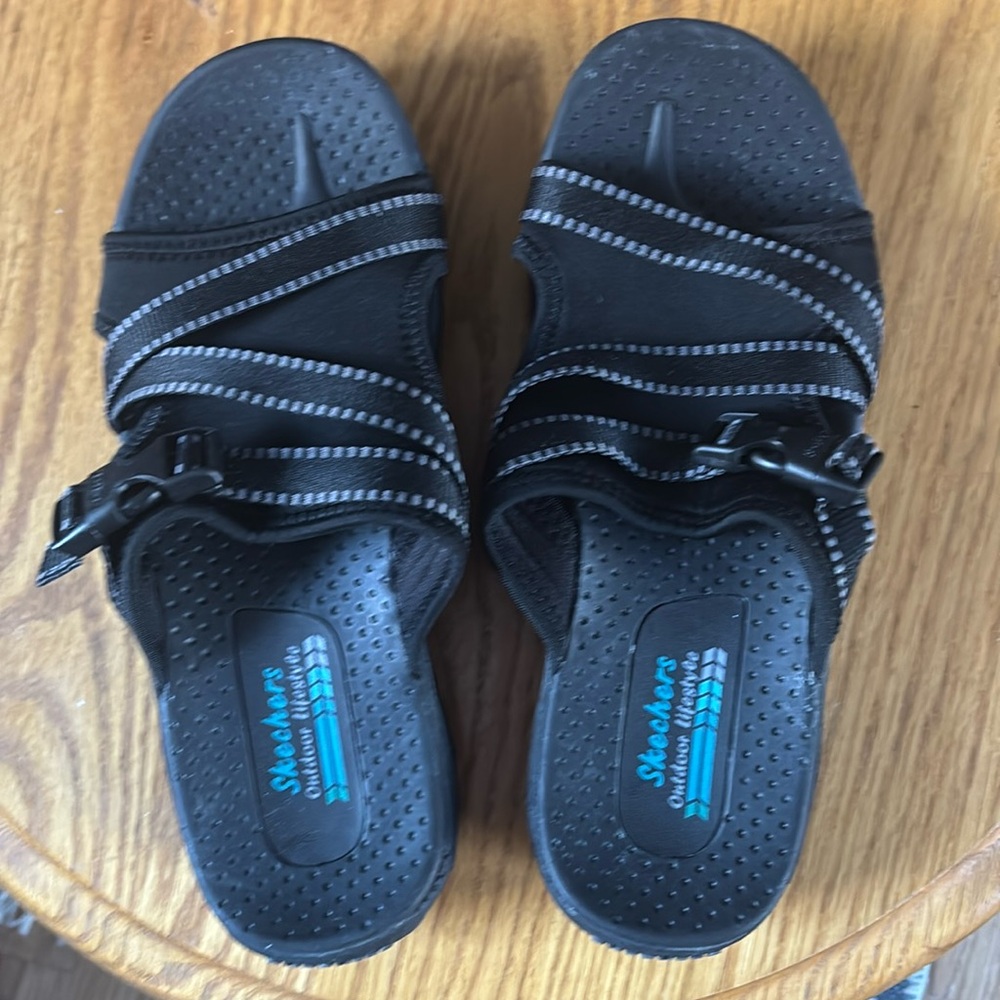 Sketchers Black Walking/Hiking Sandal